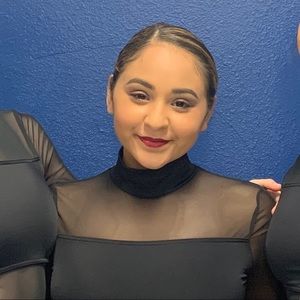 Meet your Posher, Mariela